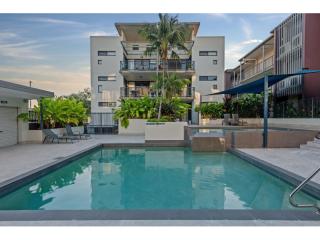 Permanent MR 6km from Brisbane CBD - BC Salary 80% of Income | Resort Brokers ID : MR009274
