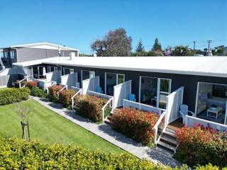 Motels For Sale - 1 large