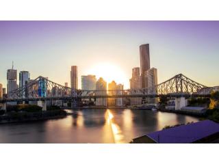 Kangaroo Point Complexes with BIG income!!