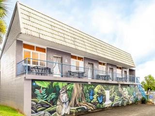 Profitable Freehold Motel On the River with Development Upside | Resort Brokers ID : FH009318