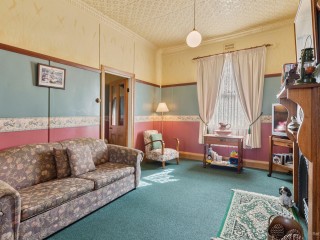 Bed and Breakfasts For Sale - 1 large