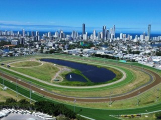 Sought After Complex – Prestigious Suburb!!