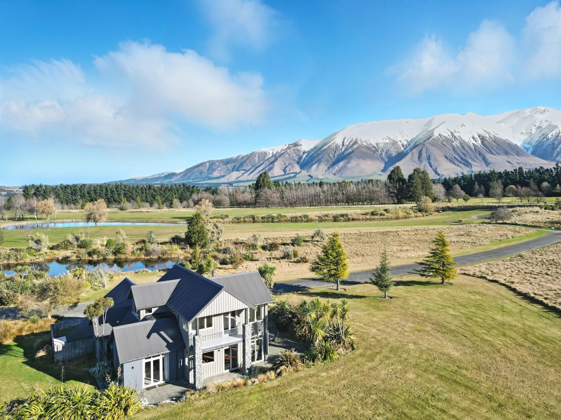 Property/Real Estate for sale Windwhistle