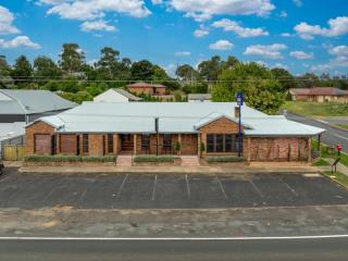 RARE FREEHOLD HOSPITALITY OPPORTUNITY IN ORANGE’S GROWING EASTERN CORRIDOR - 153HF