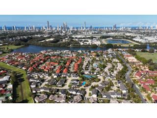 Long Agreements. No Set Office Hours. Prime Benowa Location