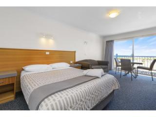 Freehold Great Ocean Road Motel with Development Upside | Resort Brokers ID : FH009321