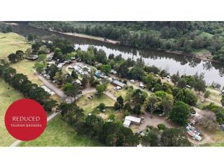 NSW SOUTH COAST CARAVAN PARK – FHGC with an ROI of 13%, PRIME LOCATION, LIFESTYLE - 134CPF
