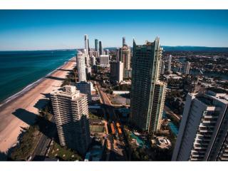 Blue Chip, High Net, Beachside Main Beach | Resort Brokers ID : MR009346