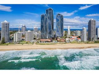Absolute Beachfront Management Rights In Surfers Paradise with 3 Bedroom Residence