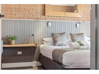 Motels For Sale - 1 large