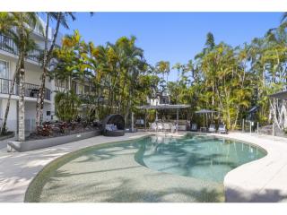 High-Performing Short-Stay Business in Noosa | Resort Brokers ID : MR009351