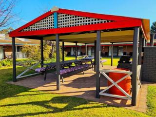 Motels For Sale - 1 large