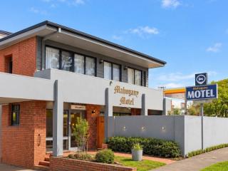 14-key Freehold Motel Opportunity in Tightly Held Warrnambool Market | Resort Brokers ID : FH009358