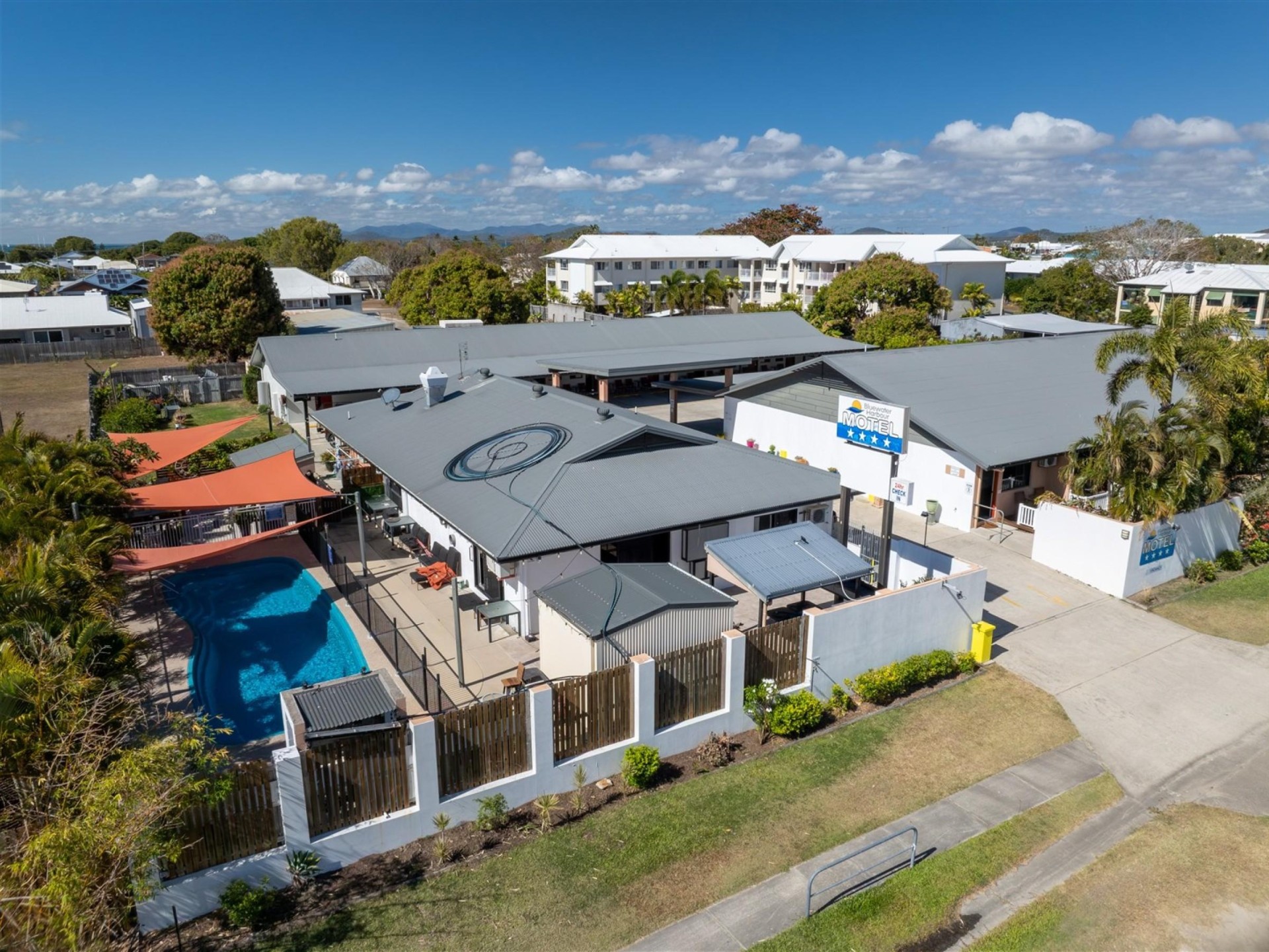 Motel for sale  Bowen