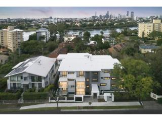 Caretaking-Only MR – Strong BC Salary $97K+ - Inner-City Brisbane | Resort Brokers ID : MRC009378