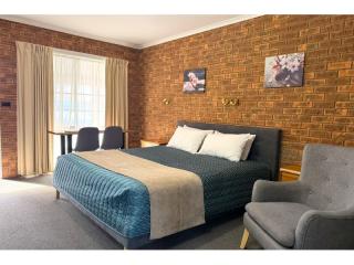 Motels For Sale - 1 large
