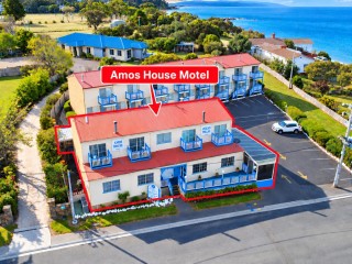Sea Change East Coast Tasmania 7 Holiday Ensuite Rooms 3 BR Owners Home + Restaurant Freehold