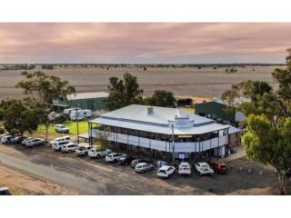 Landmark business sale: Armatree Hotel
