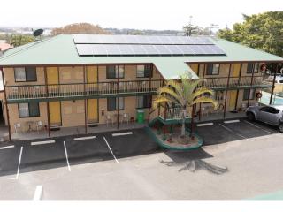 CENTRAL QLD COASTAL FREEHOLD MOTEL - 2917MF