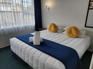 Motels For Sale - 1 large