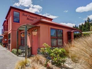Rare Te Anau Lakefront Motel FHGC Investment