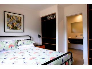 FREEHOLD GOING CONCERN - Goldfield Riverside Apartments, Bright VIC - 1P0625