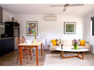 FREEHOLD GOING CONCERN - Goldfield Riverside Apartments, Bright VIC - 1P0625