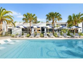 Capri Business-Only: $130K Salary, 25-Year Agreement, No Property Purchase | Resort Brokers ID : MRB009397