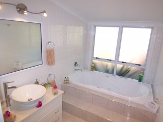 Bed and Breakfasts For Sale - 1 large