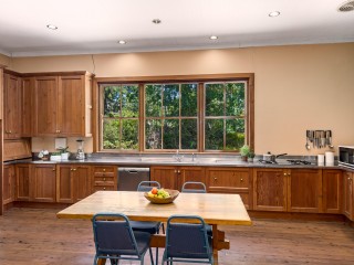 Bed and Breakfasts For Sale - 1 large