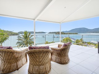 Bed and Breakfasts For Sale - 1 large