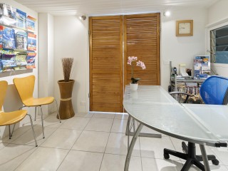 Bed and Breakfasts For Sale - 1 large