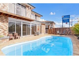 Motels For Sale - 1 large
