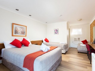 Motels For Sale - 1 large