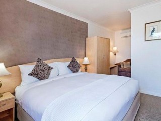 Motels For Sale - 1 large