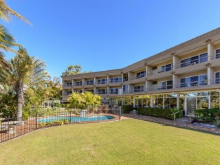 Motels For Sale - 1 large