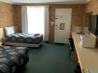 Motels For Sale - 1 large