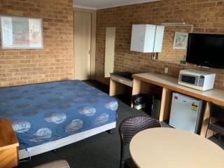 Motels For Sale - 1 large