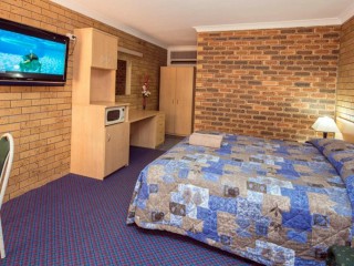 Motels For Sale - 1 large