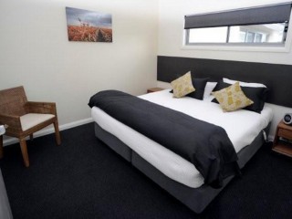 Motels For Sale - 1 large